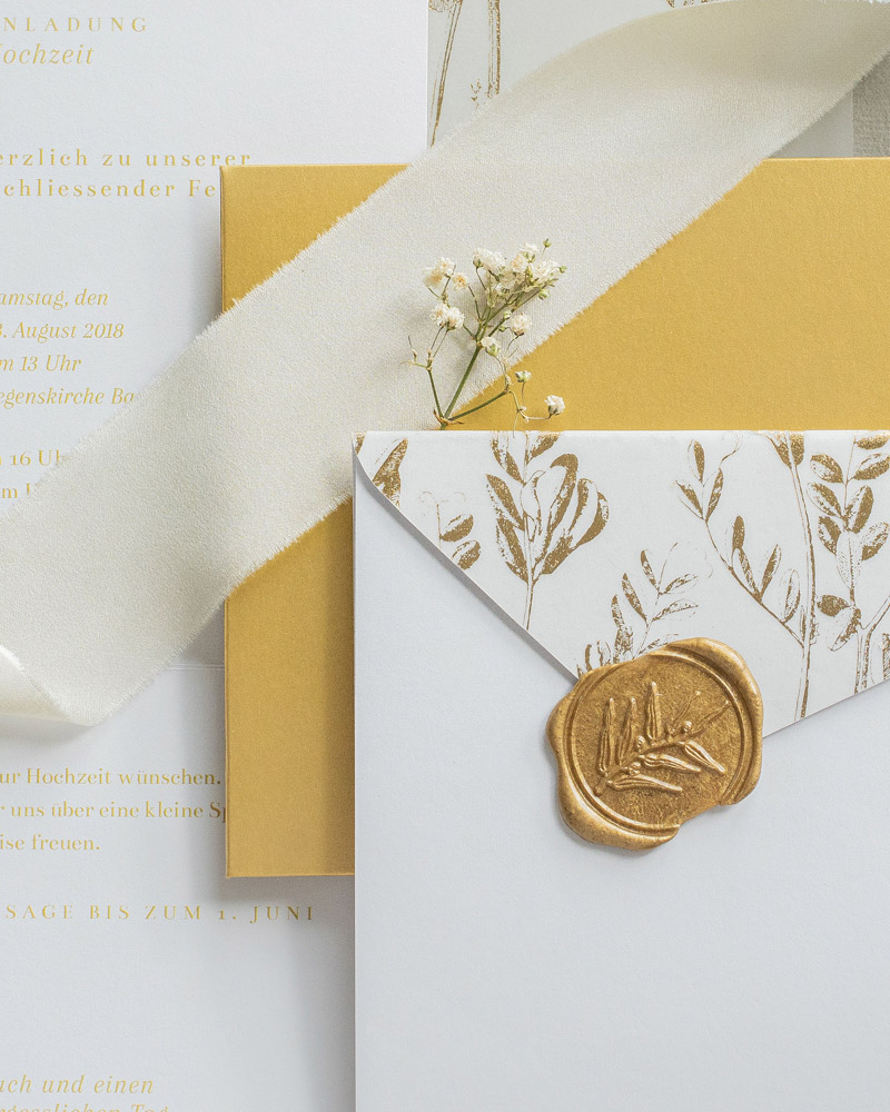 paperloveink hochzeitspapeterie gold